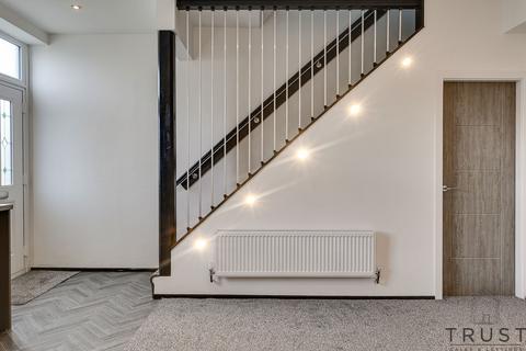 2 bedroom end of terrace house for sale, The Knowl, Mirfield, WF14
