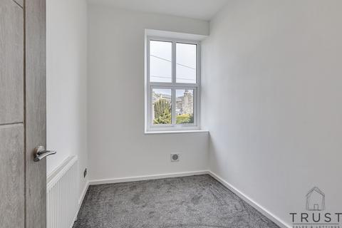 2 bedroom end of terrace house for sale, The Knowl, Mirfield, WF14