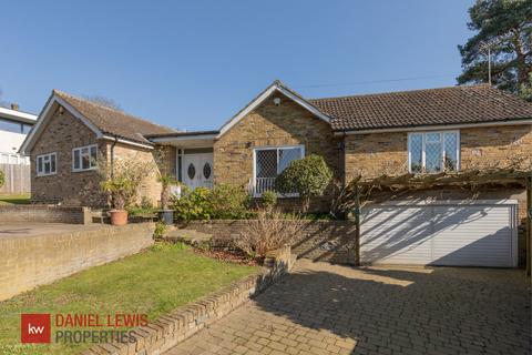 undefined, Goldings Hill, Loughton, IG10
