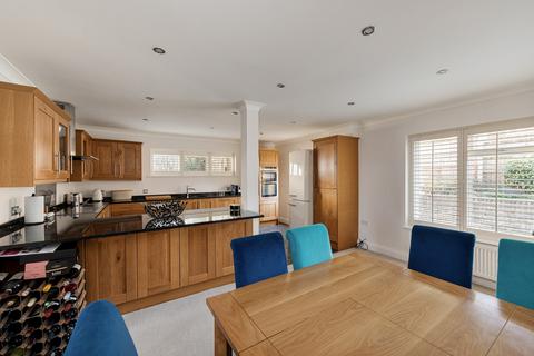 4 bedroom detached house for sale, Goldings Hill, Loughton, IG10
