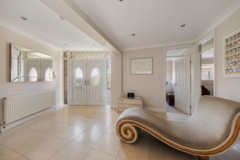 Oak Tree Cottage Goldings Hill, Loughton, IG10 2RY