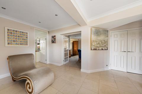 Oak Tree Cottage Goldings Hill, Loughton, IG10 2RY