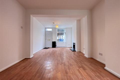3 bedroom terraced house to rent, Phoenix Road, Ipswich