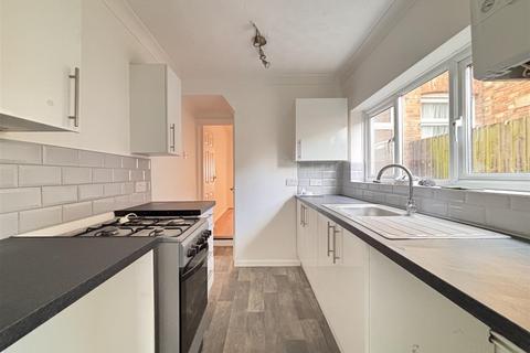 3 bedroom terraced house to rent, Phoenix Road, Ipswich