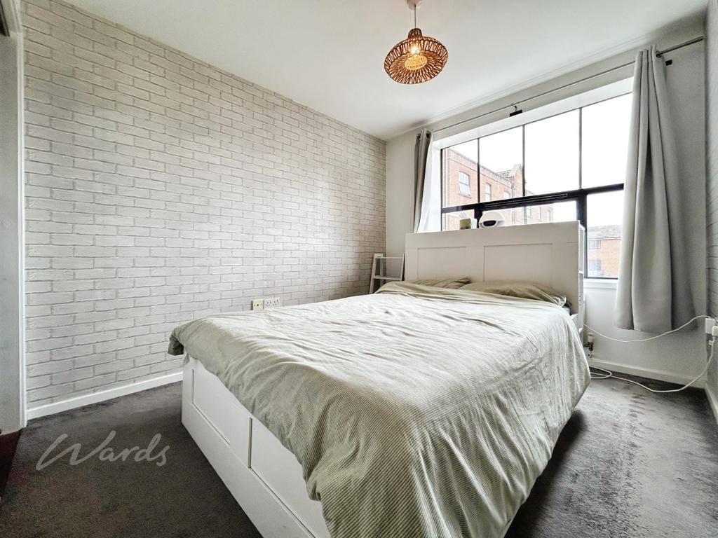 Bed 1