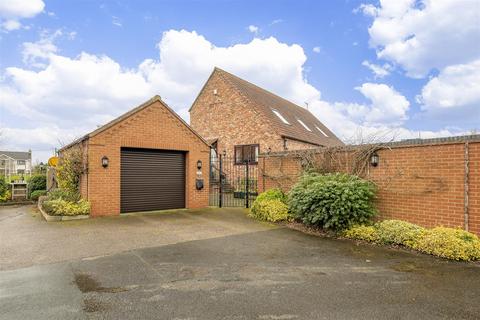 3 bedroom bungalow for sale, Torksey Lock, Lincoln
