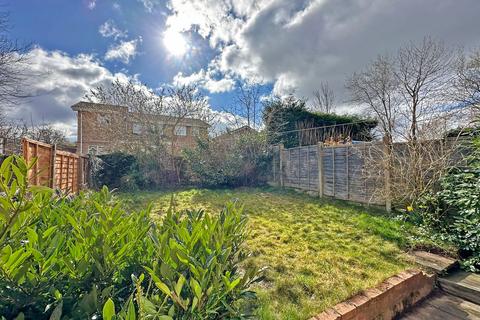 6 Cranwell Green, Wombourne, Wolverhampton, WV5 0ES