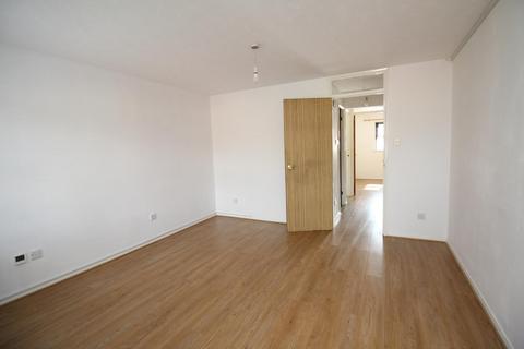 1 bedroom apartment to rent, Marlborough Way, CM12