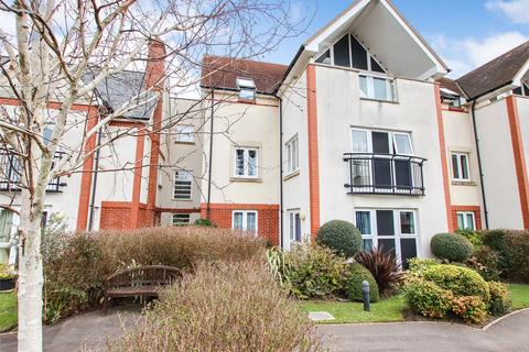 2 bedroom apartment for sale, Avenue Road, Lymington, Hampshire, SO41