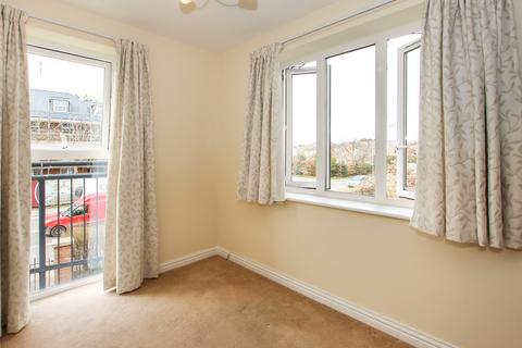 2 bedroom apartment for sale, Avenue Road, Lymington, Hampshire, SO41