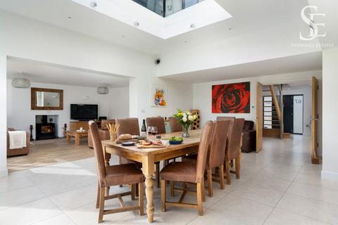 5 bedroom detached house for sale, High Street, Standlake, OX29