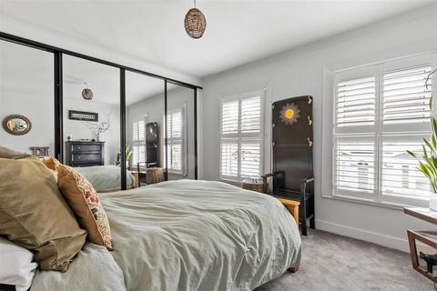 36 Carmichael Road, London, SE25 5LT