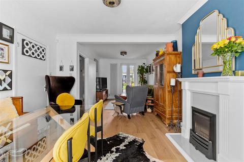36 Carmichael Road, London, SE25 5LT