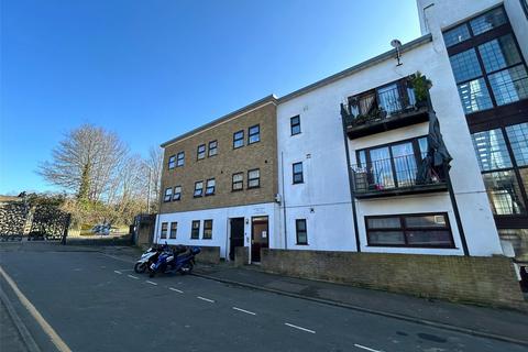 2 bedroom flat for sale, Carswell Road, London, SE6