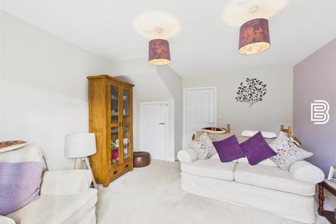 4 Aspen Close, Rugby, CV21 1SQ
