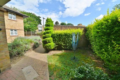 2 bedroom retirement property for sale, Walpole Road, Teddington TW11