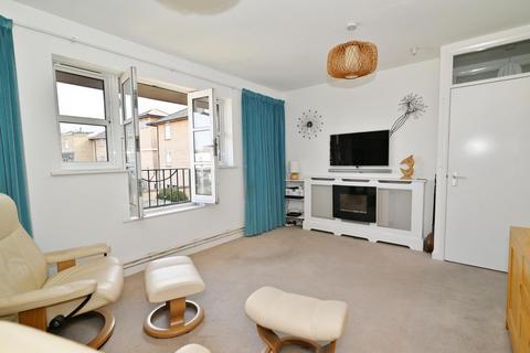 undefined, Walpole Road, Teddington TW11