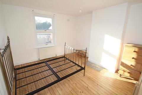 2 bedroom terraced house to rent, Union Terrace, Leeds, West Yorkshire, LS7
