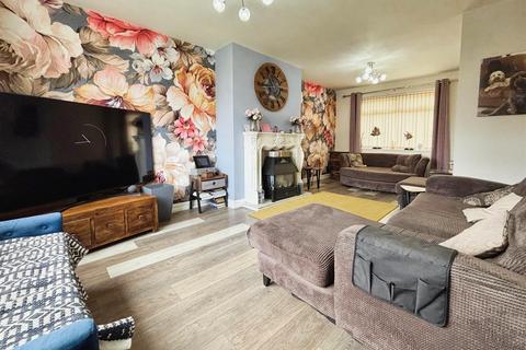 11 Fagley Drive, Bradford, BD2 3LE
