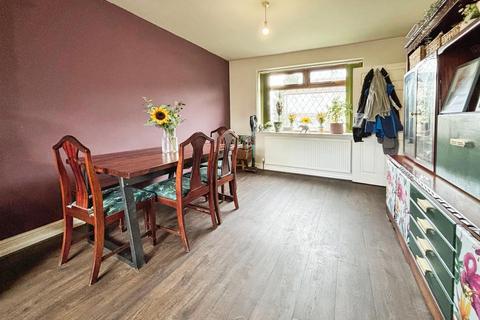 11 Fagley Drive, Bradford, BD2 3LE