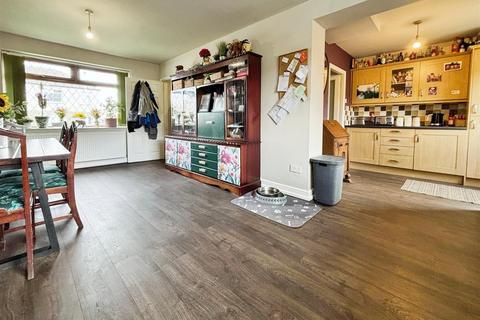 11 Fagley Drive, Bradford, BD2 3LE