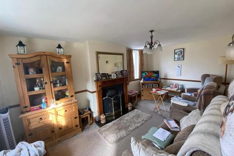 3 bedroom cottage to rent, Dove Lane, Uttoxeter ST14