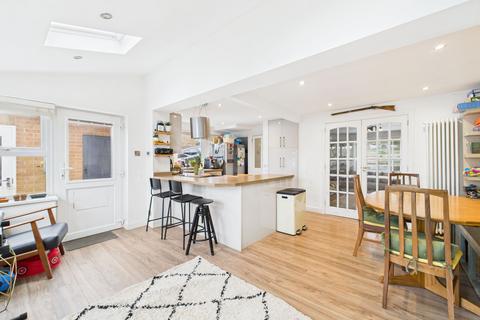 3 bedroom semi-detached house for sale, Perlethorpe Drive, Nottingham NG4