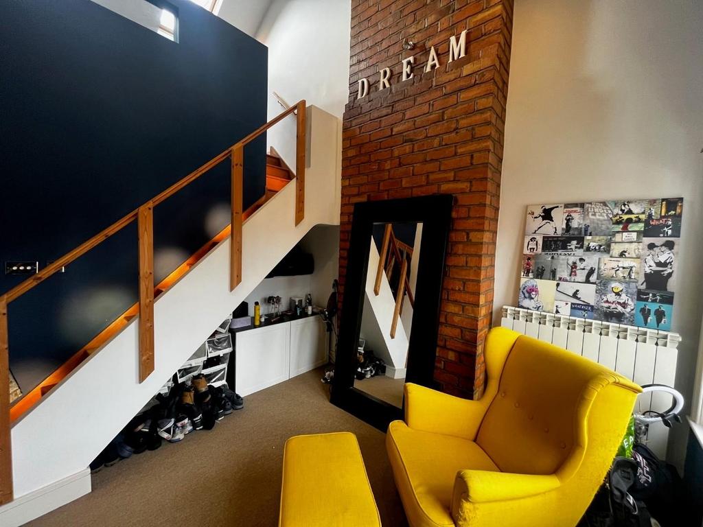 Bedroom One 3.jpg
