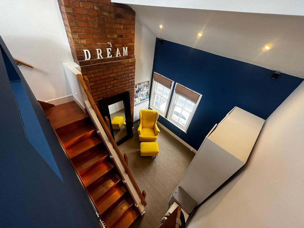 Bedroom One 4.jpg