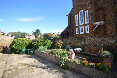 2 bedroom flat for sale, Hunstanton