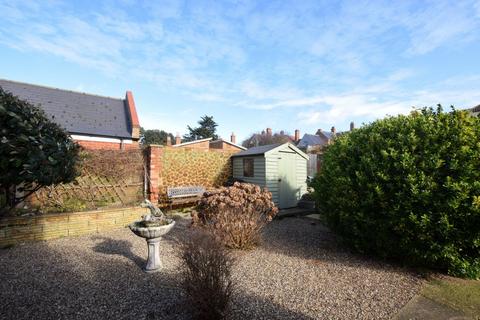 2 bedroom flat for sale, Hunstanton