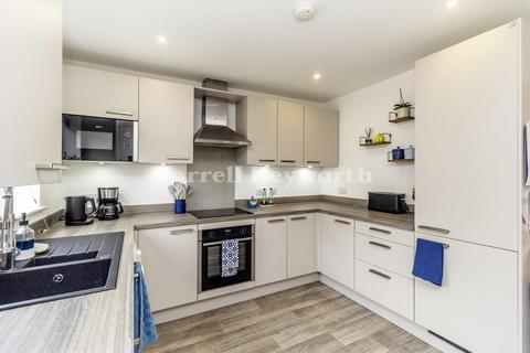 10 Meadow Chase Crescent, Barrow-in-furness, LA13 0FA