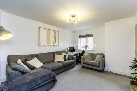 10 Meadow Chase Crescent, Barrow-in-furness, LA13 0FA