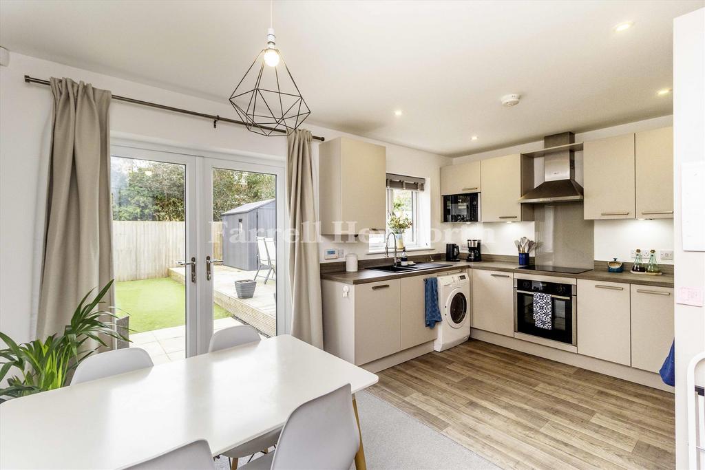 Kitchen dining room