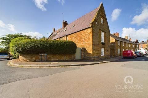 4 bedroom semi-detached house to rent, Well Yard, Northampton NN2