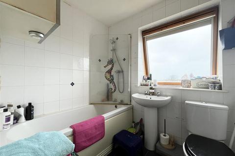 1 bedroom apartment to rent, Quintrell Court, Newquay TR7