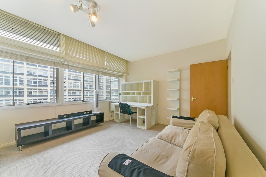 Living Area - Metro