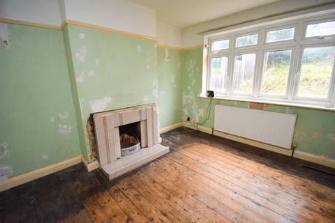 39 Pinewood Avenue, Sevenoaks, TN14 5AE