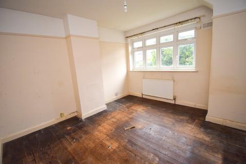 39 Pinewood Avenue, Sevenoaks, TN14 5AE
