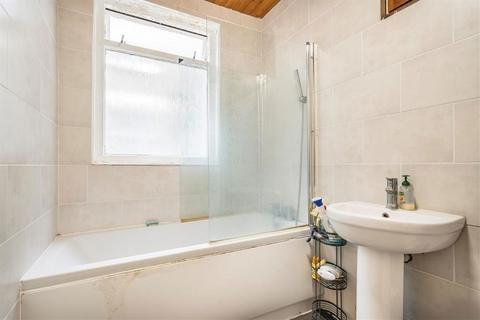 1 bedroom terraced house to rent, Ommaney Road, London SE14