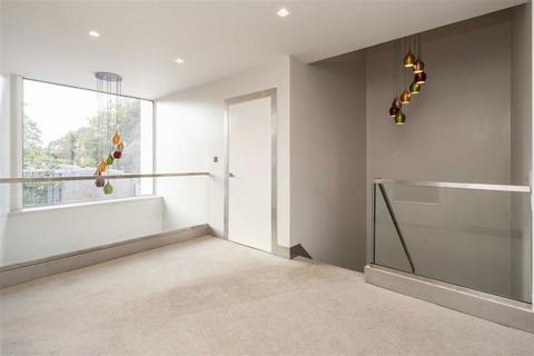 undefined, Vicarage Walk, Maidenhead SL6