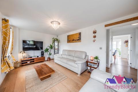 25 Wheeler Close, Dartford, DA1 5UL