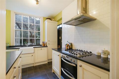 58 Reform Street, London, SW11 5AJ