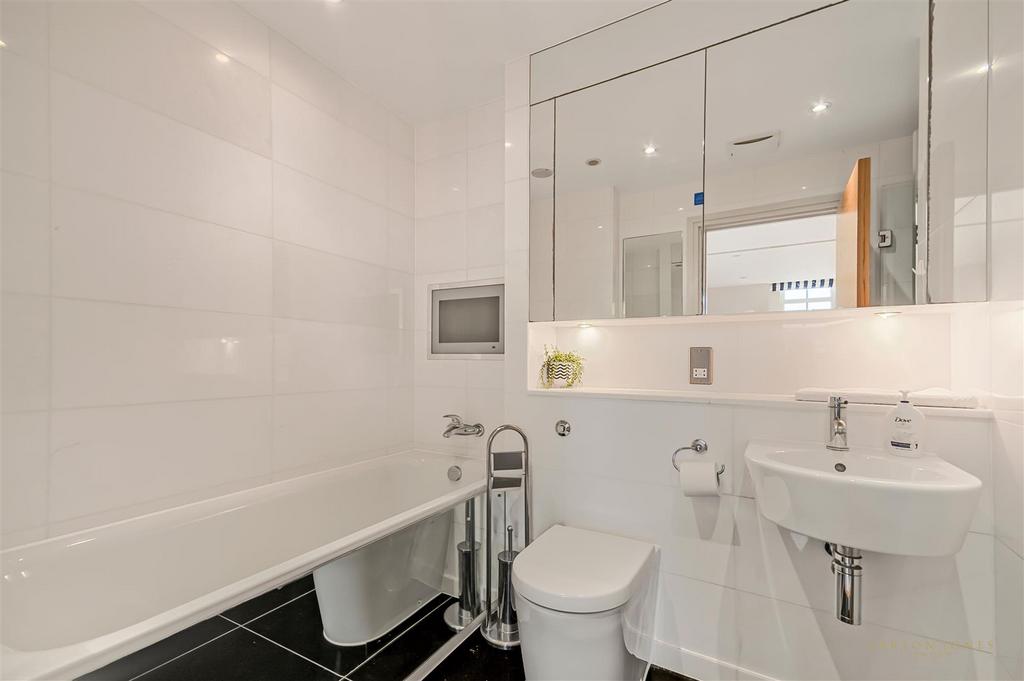 Bathroom.jpg