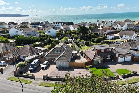 Island View Close, Milford on Sea, Lymington, SO41