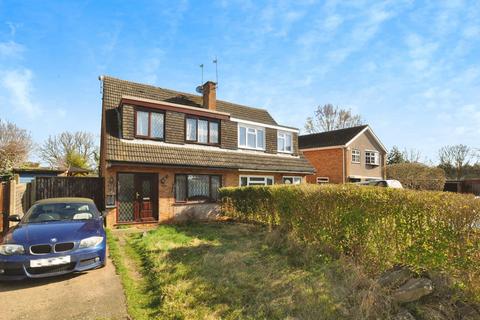 3 bedroom semi-detached house for sale, Orlando Close, Hitchin