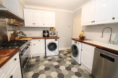 228 Peterborough Road, Carshalton, SM5 1DP