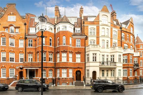 Studio for sale, Hans Crescent, Knightsbridge, SW1X