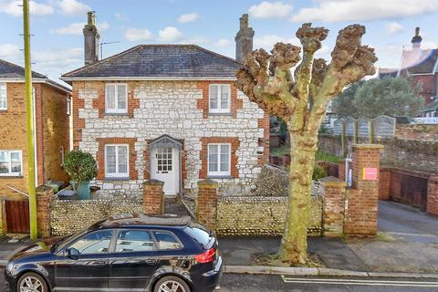 2 bedroom detached house for sale, Melville Street, Sandown PO36