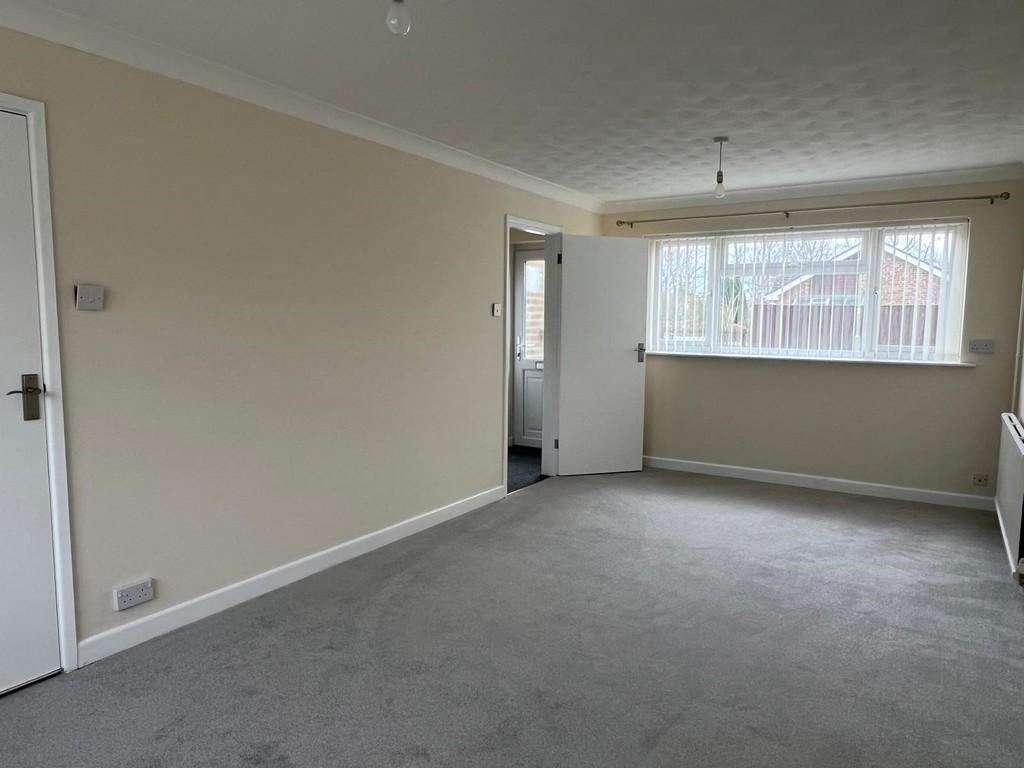4 Meadow Court Lounge diner